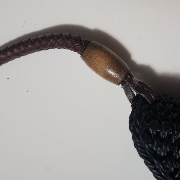 Black woven pattern handbag, inner lining drawstirng cinch tie pouch - Picture 8 of 9